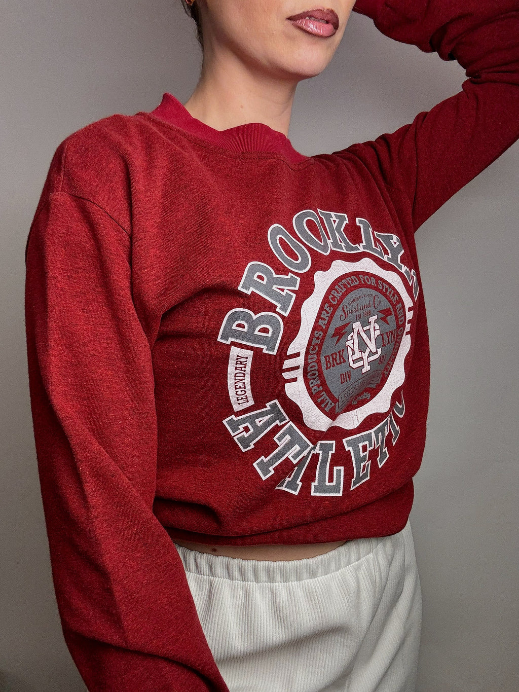BROOKLYN ATHLETICS M Vintage Rotes Rundhals-Sweatshirt