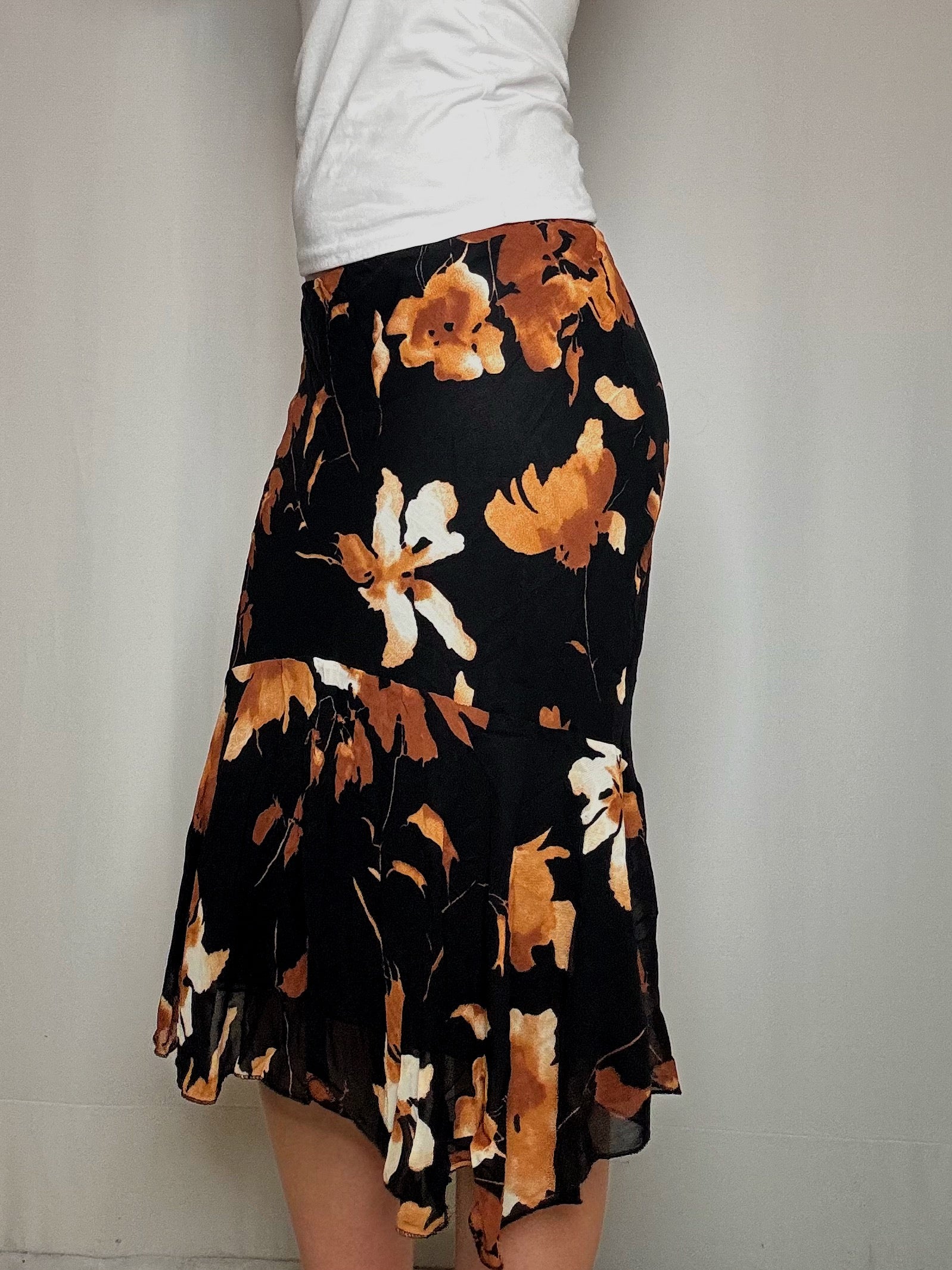 Black floral skirt S/M vintage