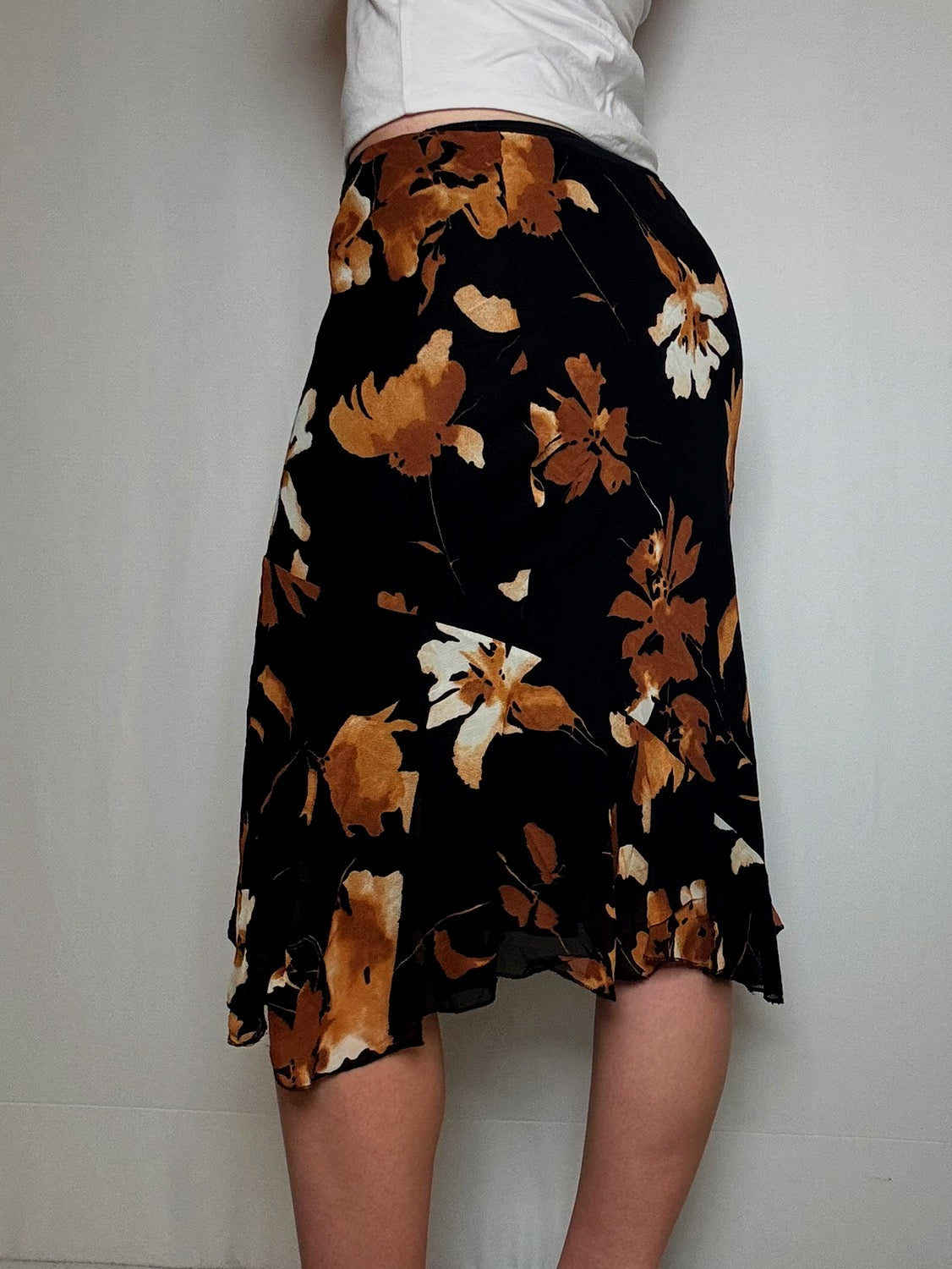 Black floral skirt S/M vintage