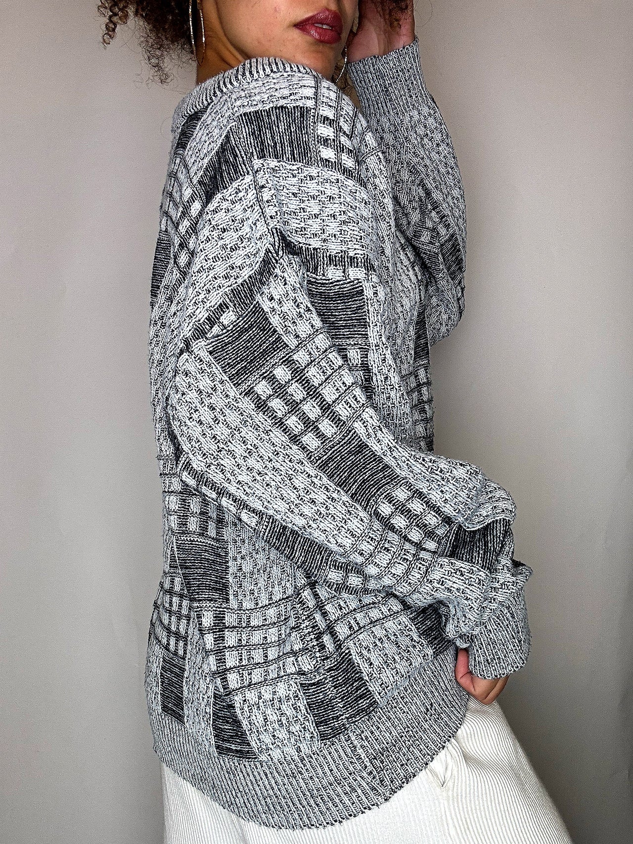 Pull col V gris graphique S/M vintage