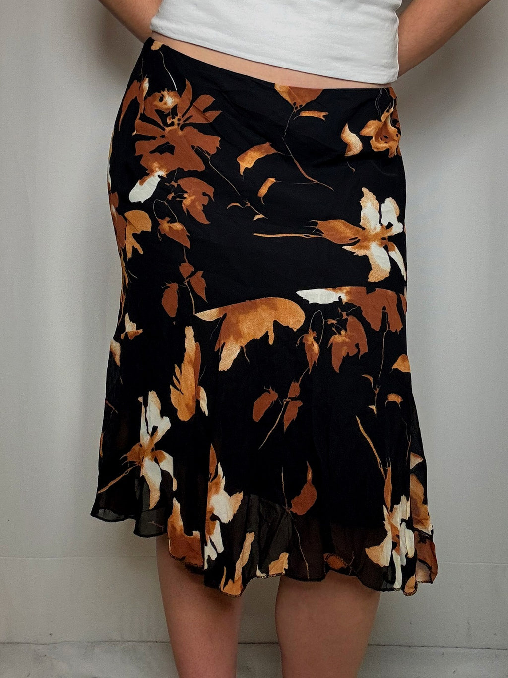 Black floral skirt S/M vintage