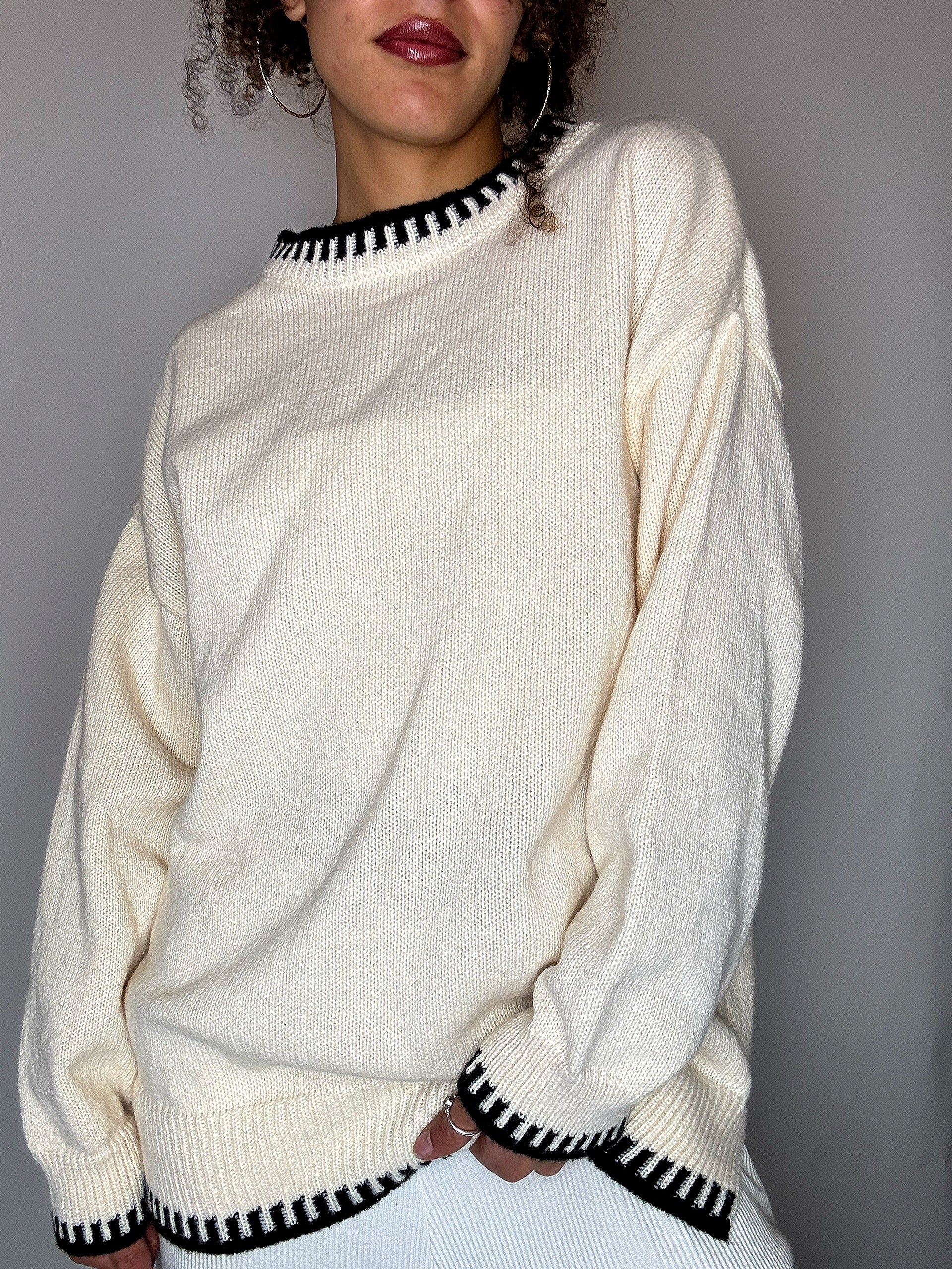 Pull col montant crème détails noirs M/L vintage