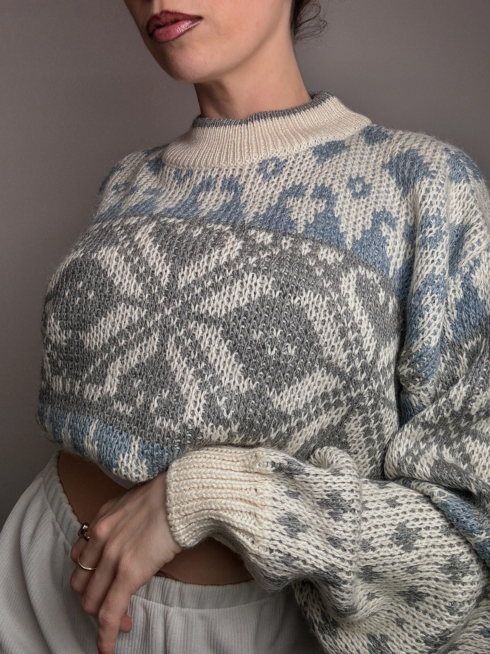 Vintage L-pattern knit crew neck sweater