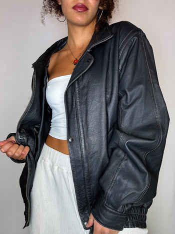 Blouson en cuir gris foncé avec surpiqures M/L vintage