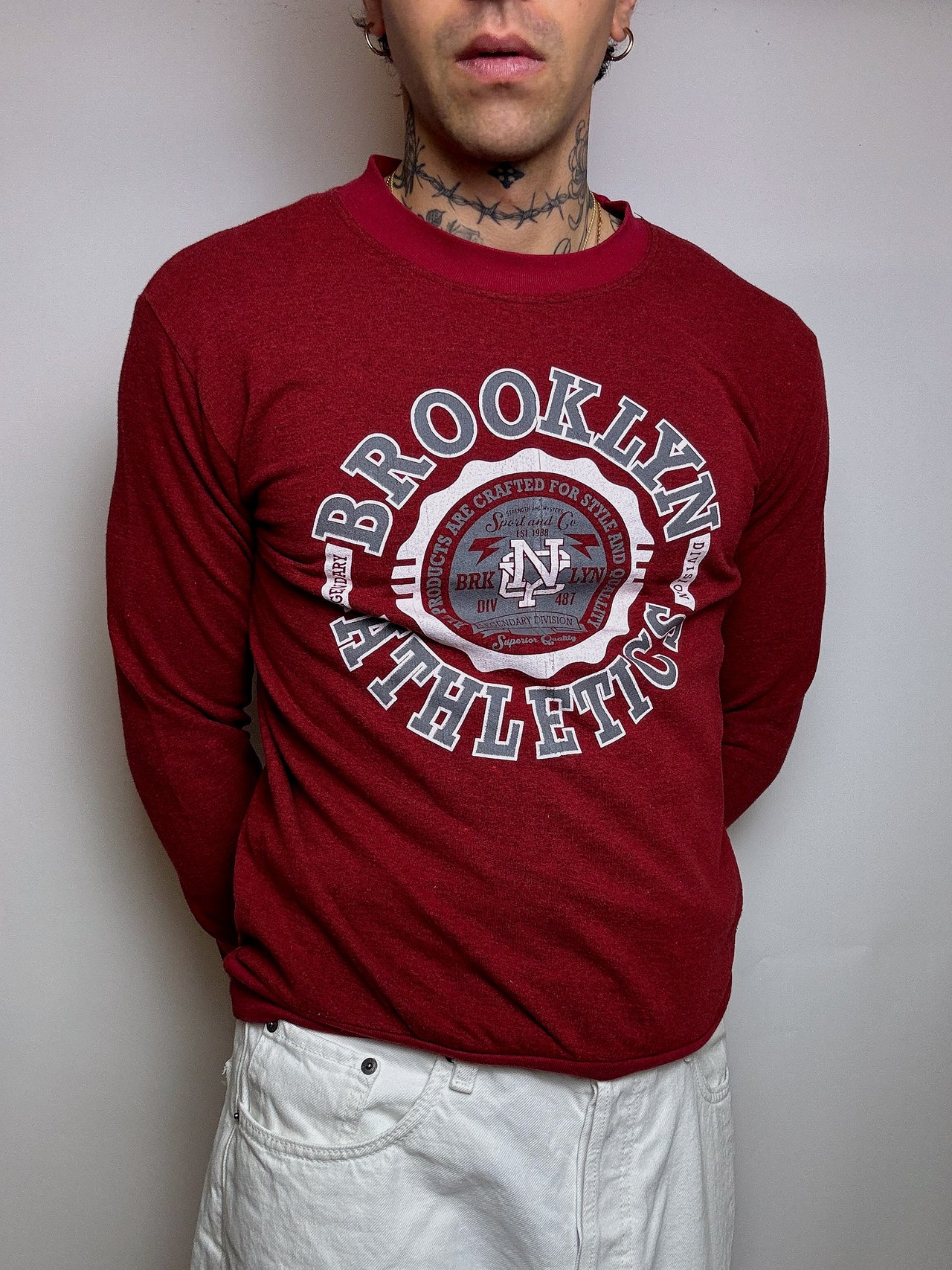 BROOKLYN ATHLETICS M Vintage Rotes Rundhals-Sweatshirt