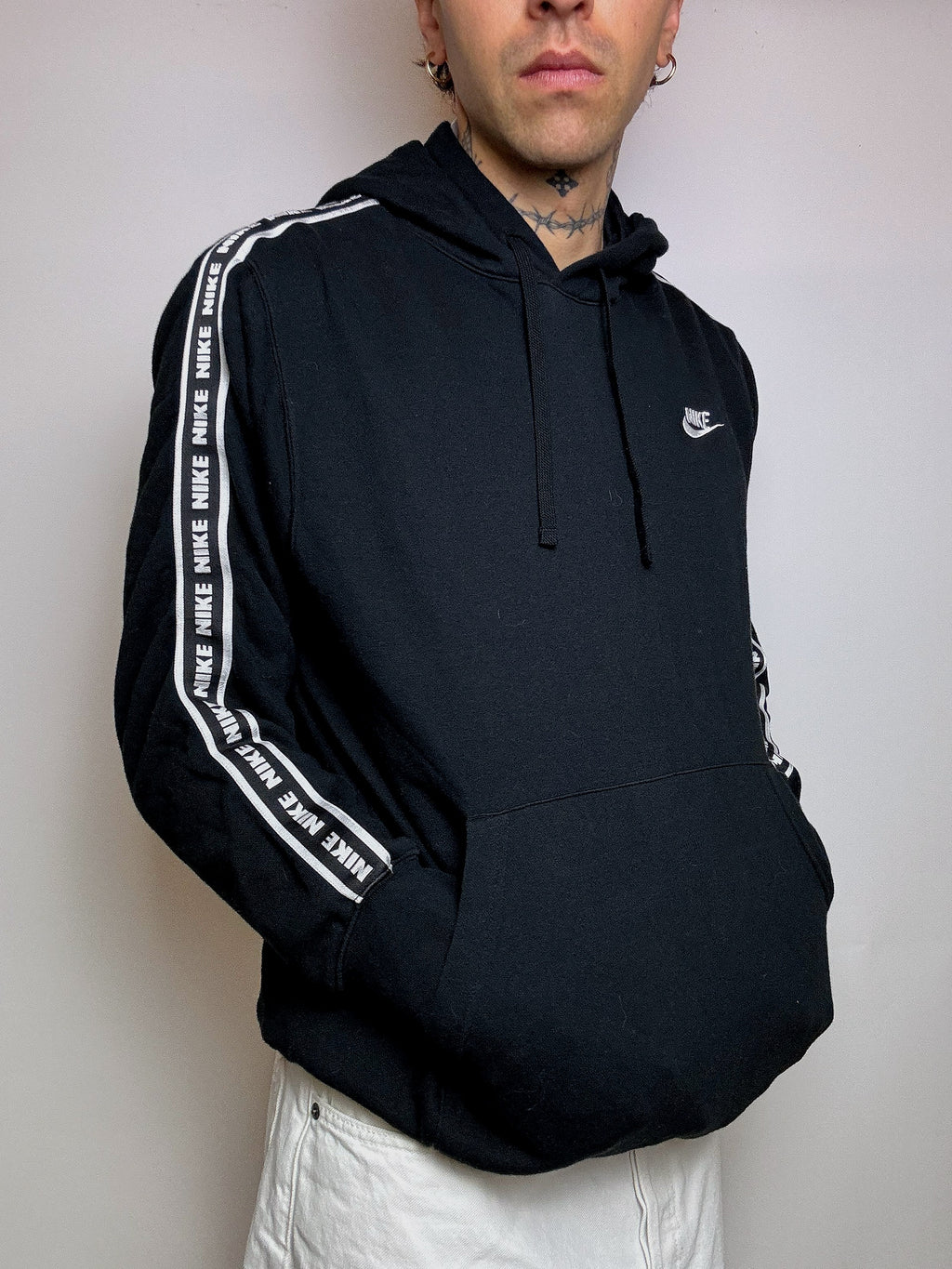 NIKE L Vintage Schwarzer Hoodie