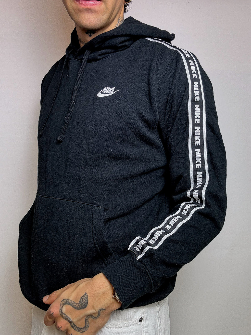 NIKE L Vintage Schwarzer Hoodie
