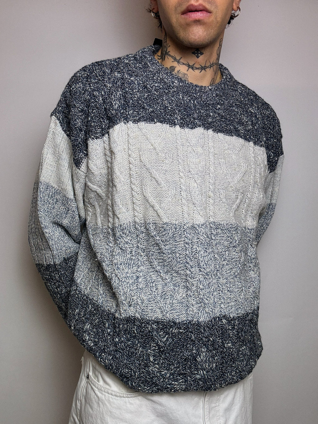 Vintage XL gray gradient braid crew neck sweater