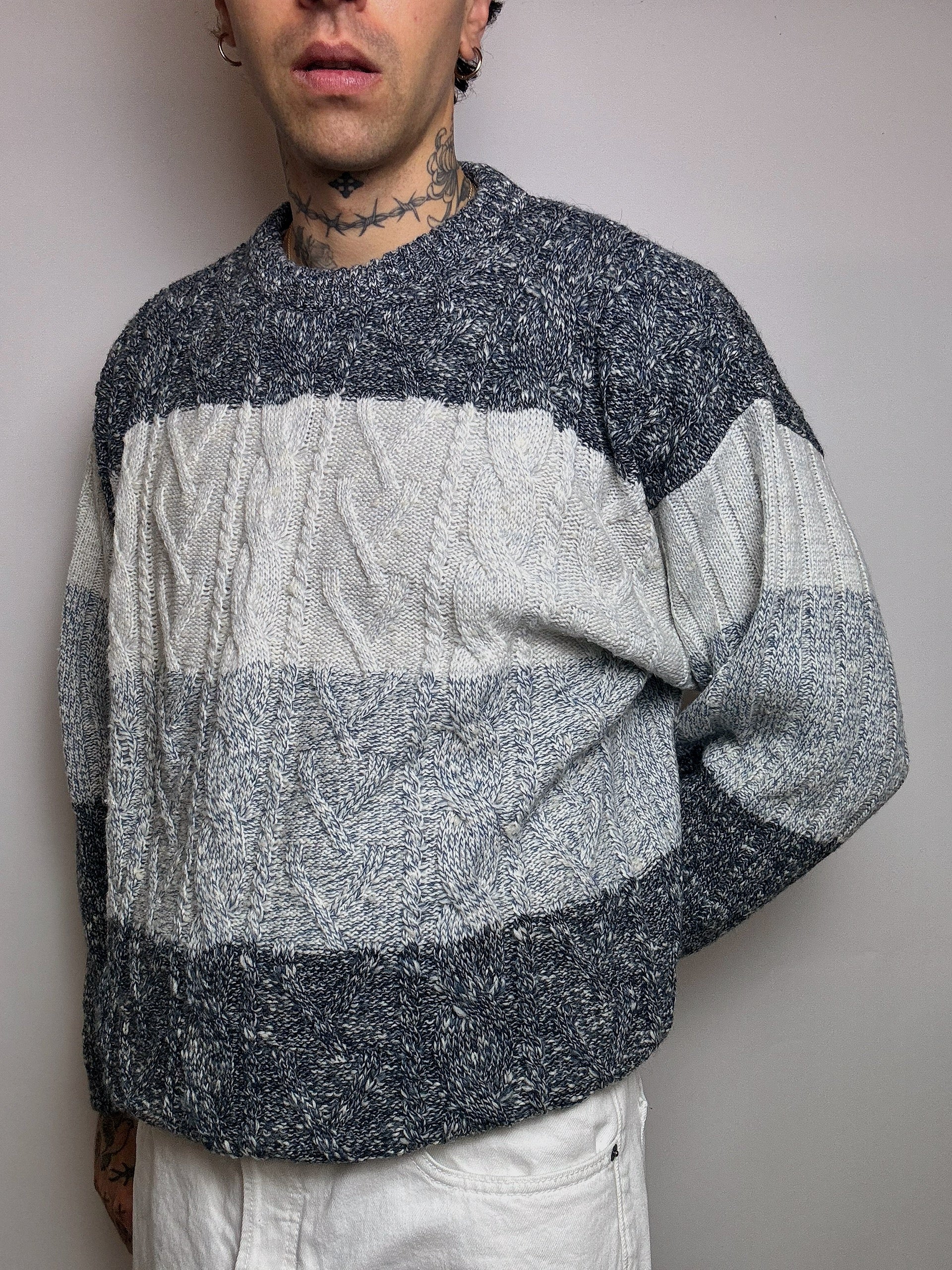 Vintage XL gray gradient braid crew neck sweater