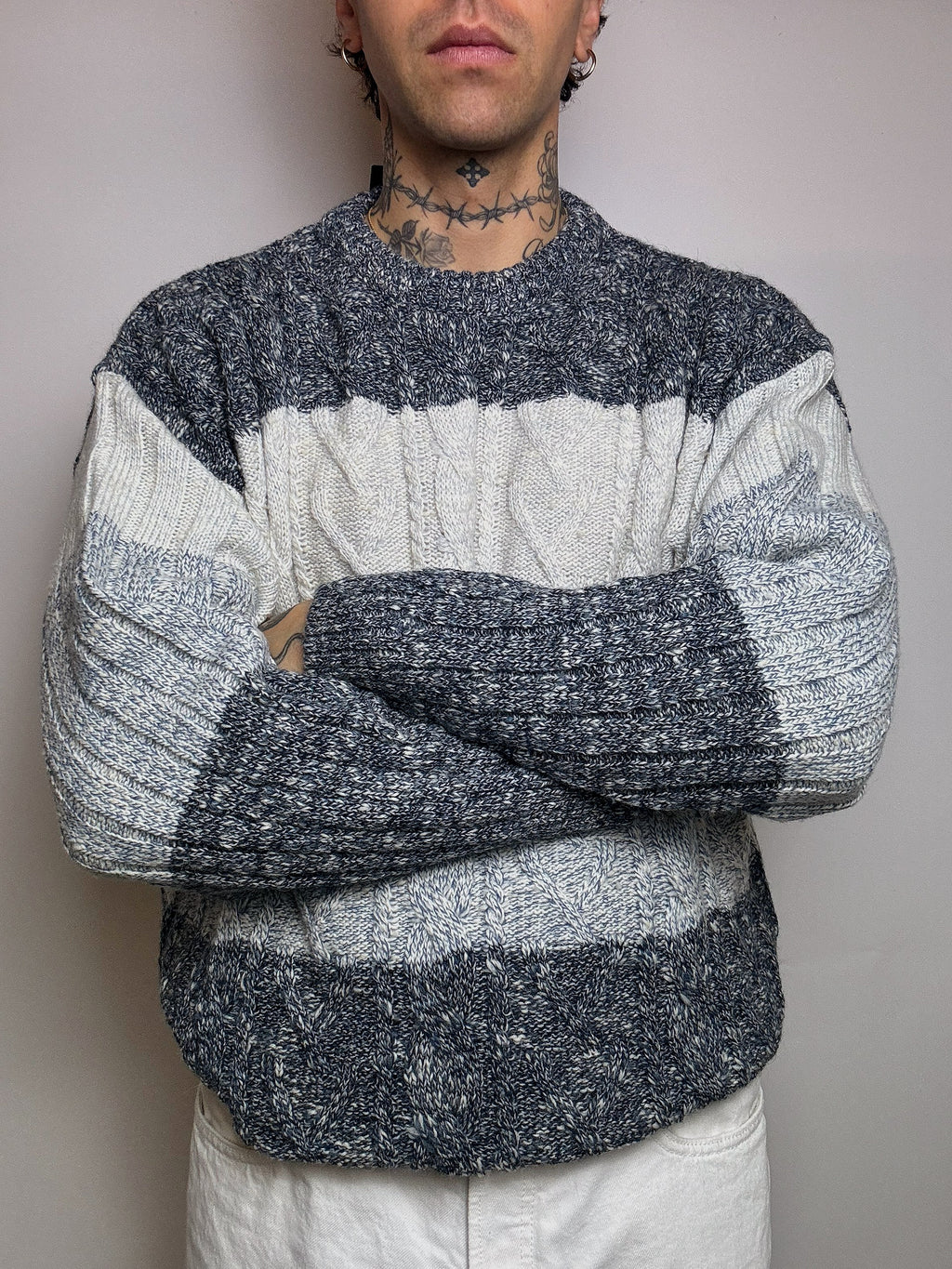 Vintage XL gray gradient braid crew neck sweater