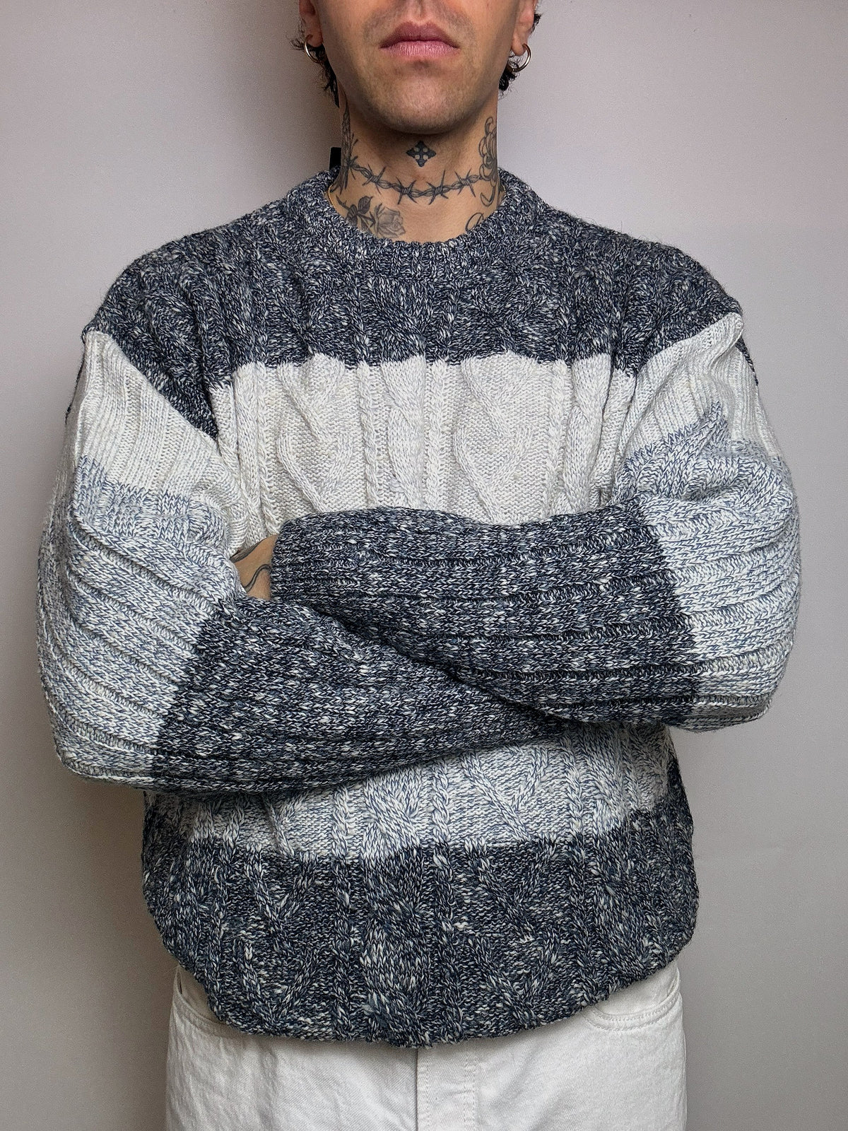 Vintage XL gray gradient braid crew neck sweater