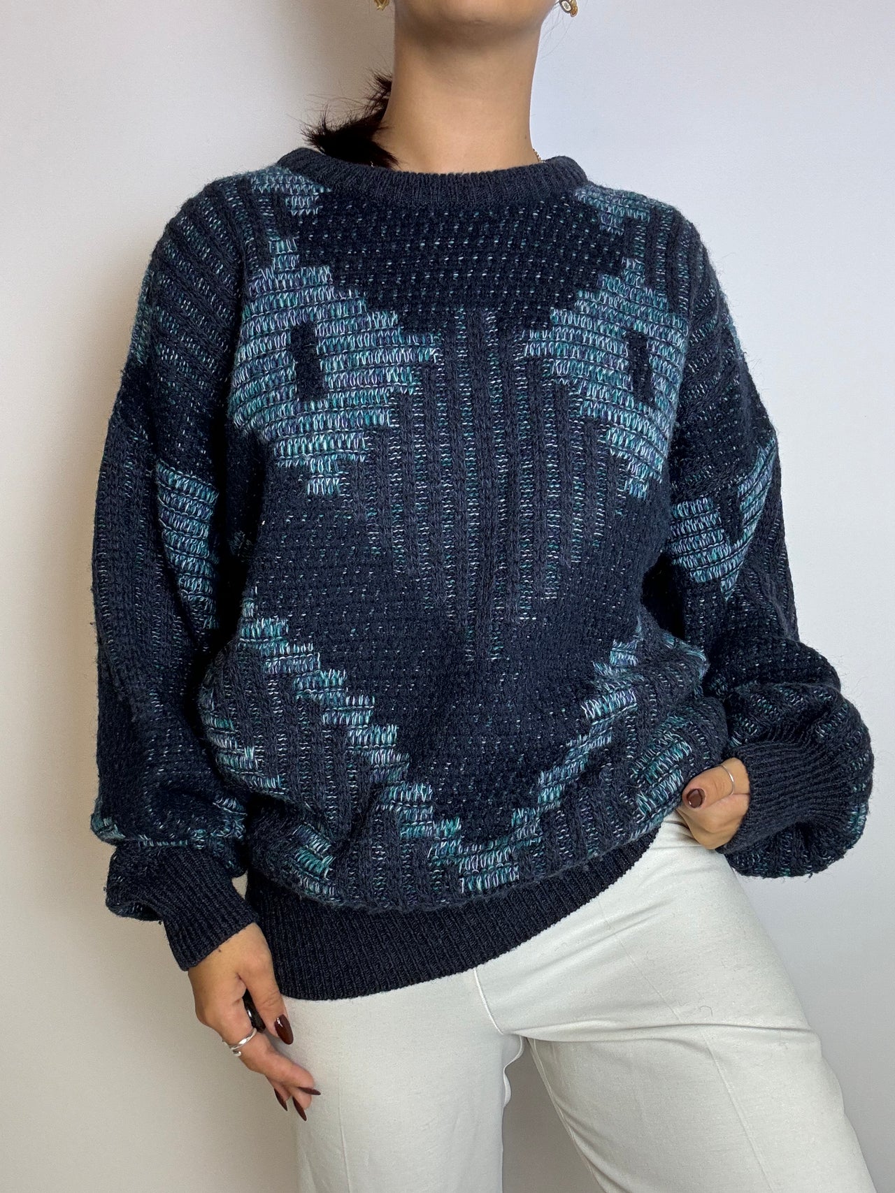 Blue wool sweater with vintage patterns M/L 