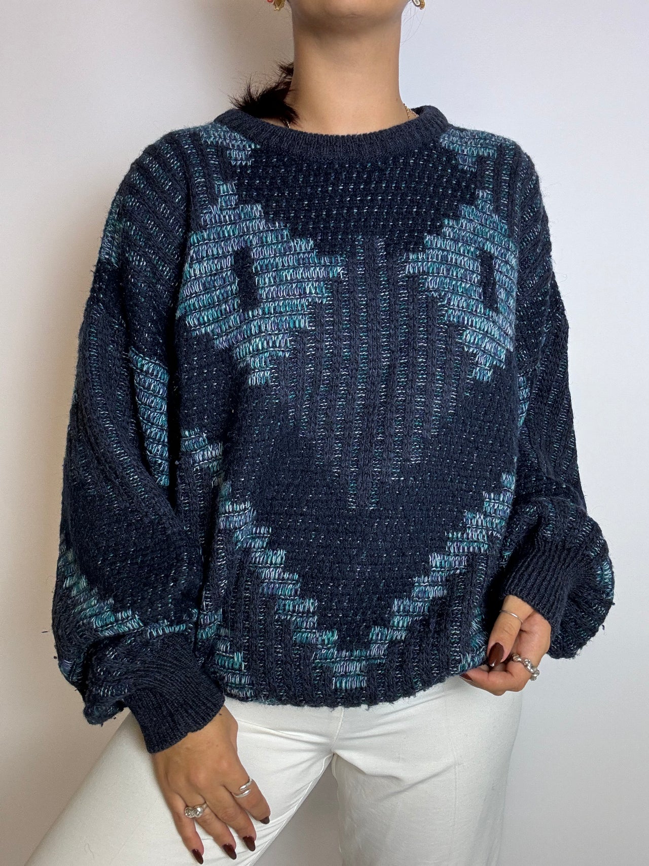 Blue wool sweater with vintage patterns M/L 