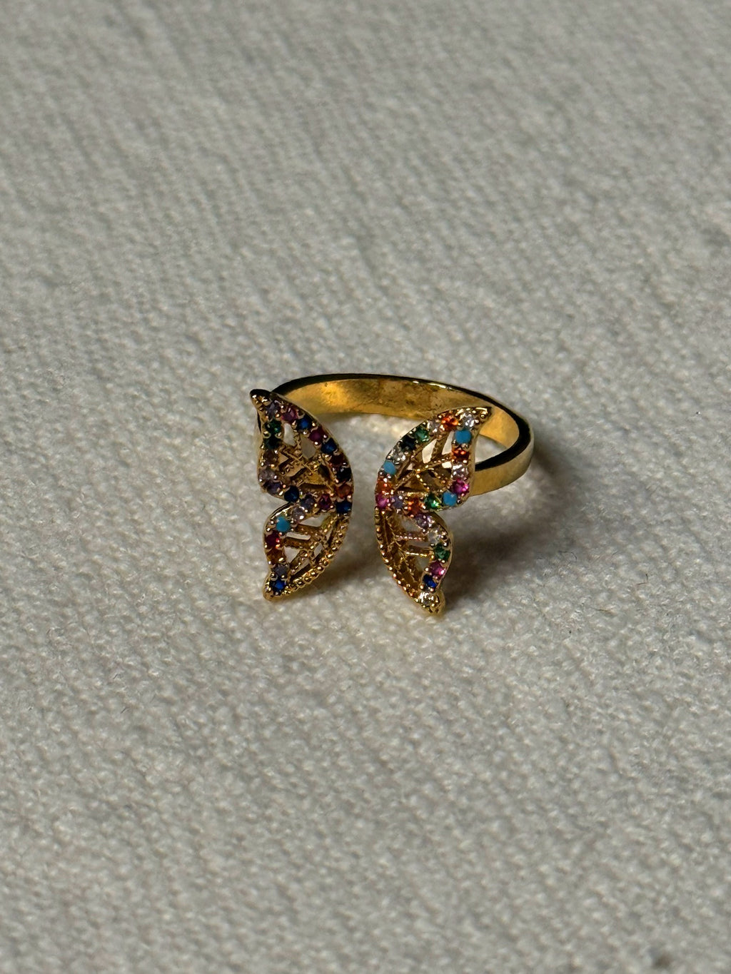 Bague dorée papillon avec petites pierres vintage
