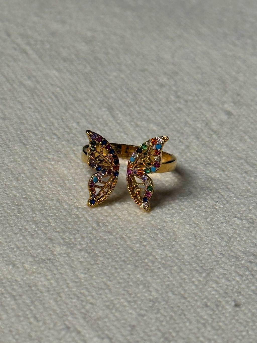 Bague dorée papillon avec petites pierres vintage