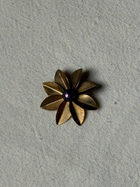 Vintage sun brooch with stone