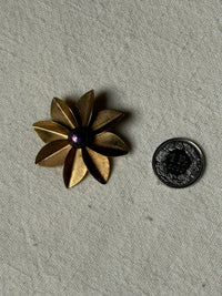 Vintage sun brooch with stone