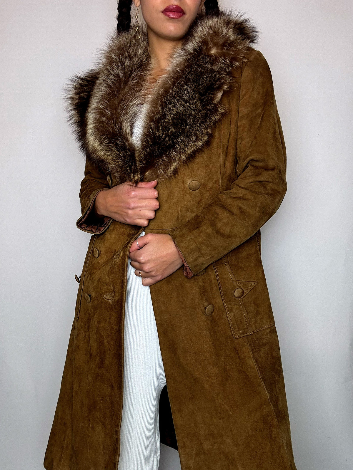 Vintage long suede coat with real fur collar S
