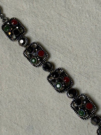 Bracelet argenté avec pierres vintage