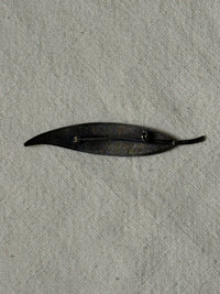 Broche argentée feuille vintage