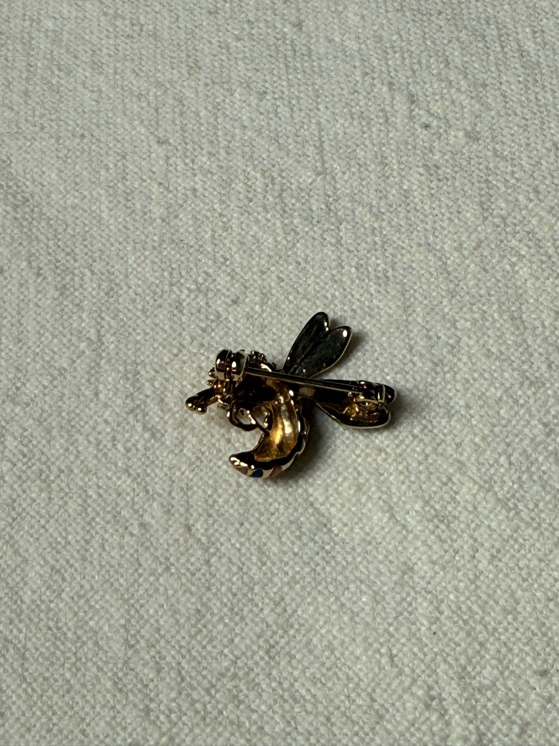 Petite broche guêpe verte et rose vintage