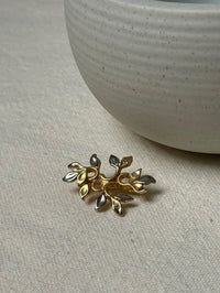 Vintage gold-plated brooch with silver details