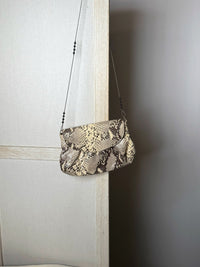Petit sac en cuir effet python vintage