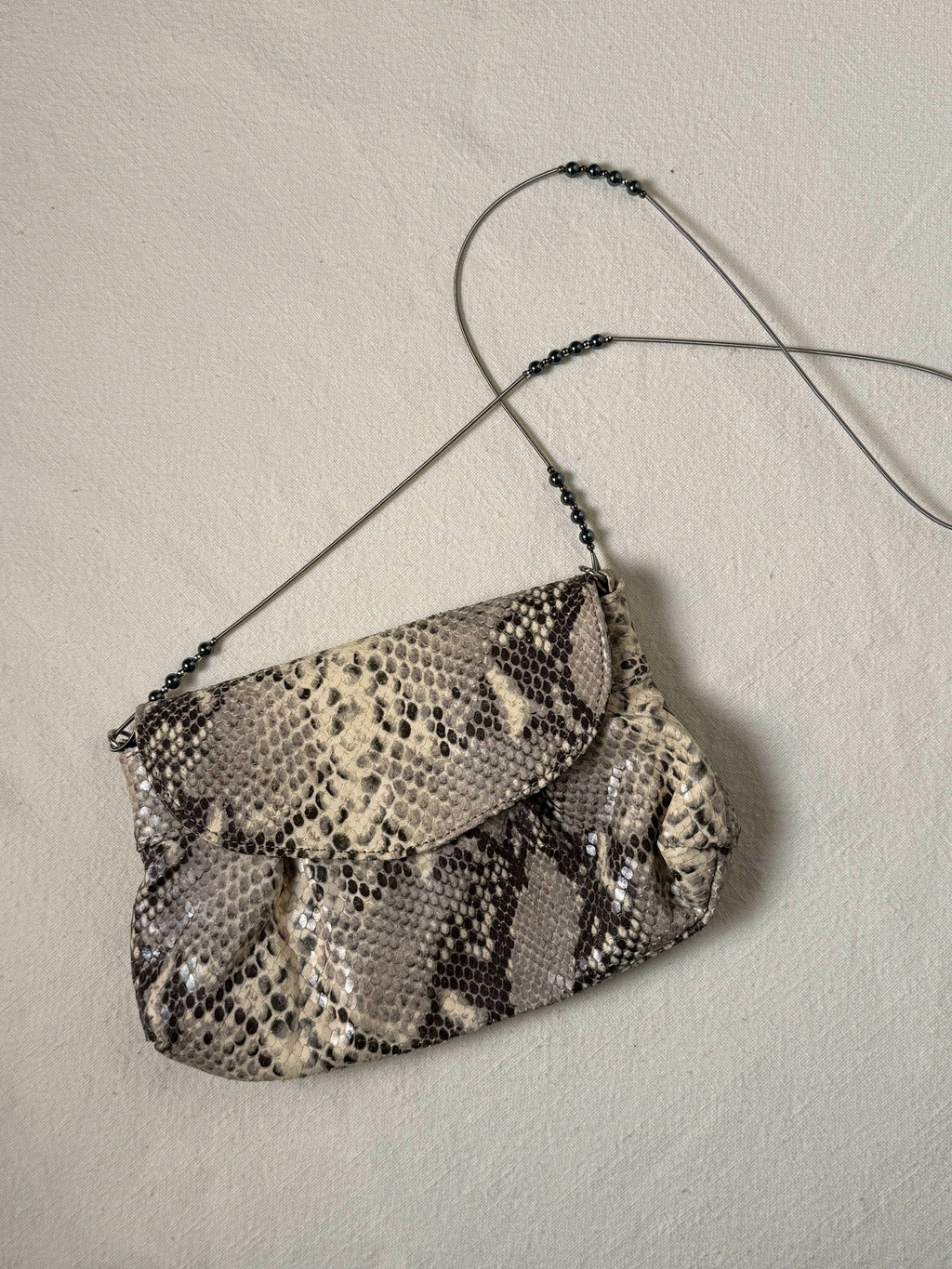 Petit sac en cuir effet python vintage