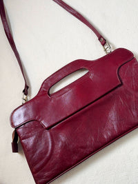 Sac moyen en cuir bordeaux avec poignées vintage