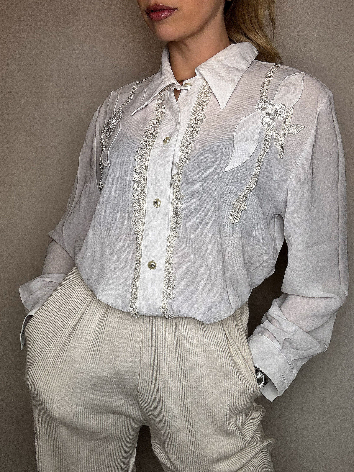 Vintage-Hemd mit weißen Details, Größe M