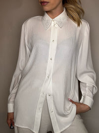 White L vintage detailed shirt