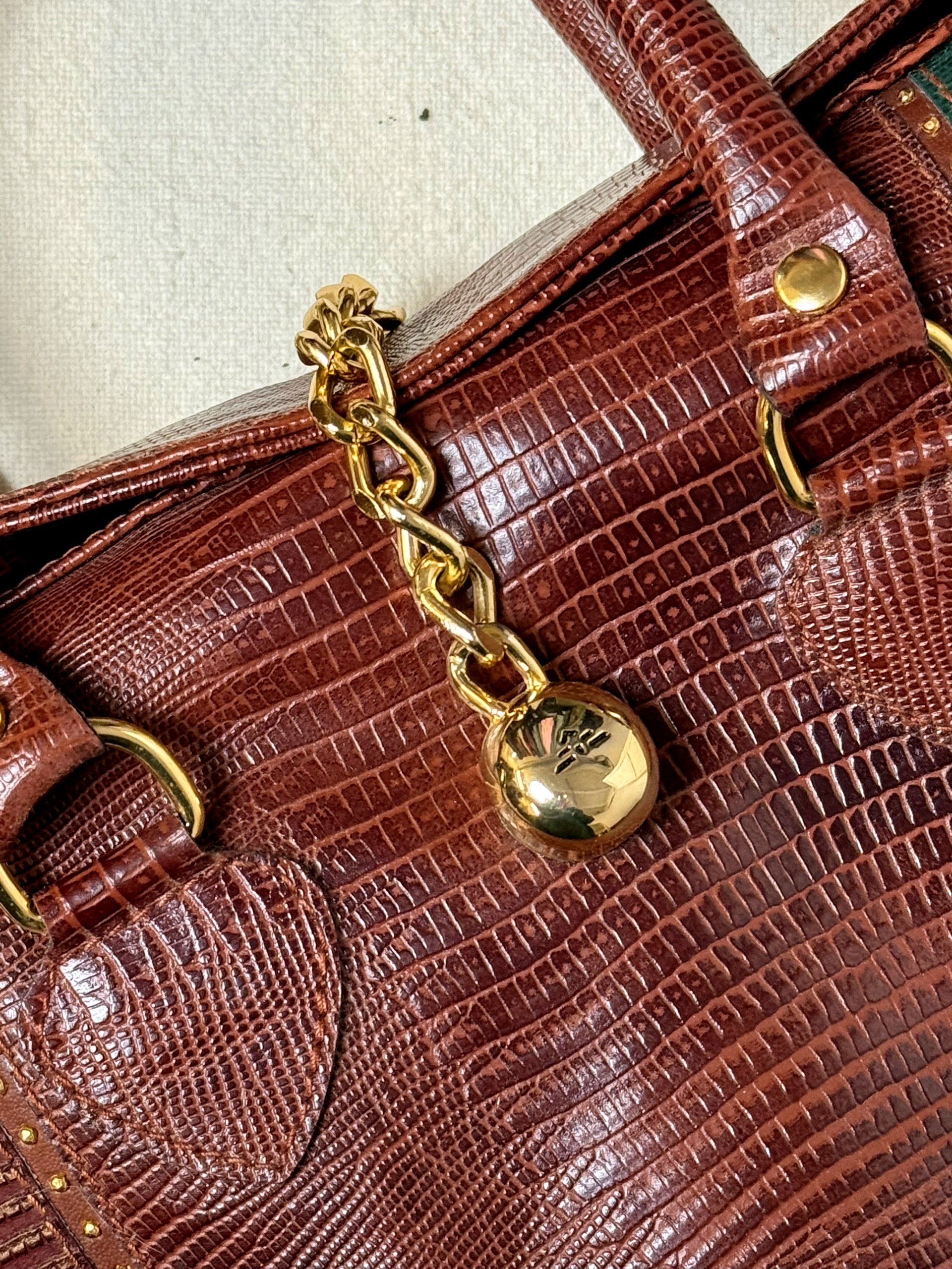 Sac moyen cuir embossé tricolore