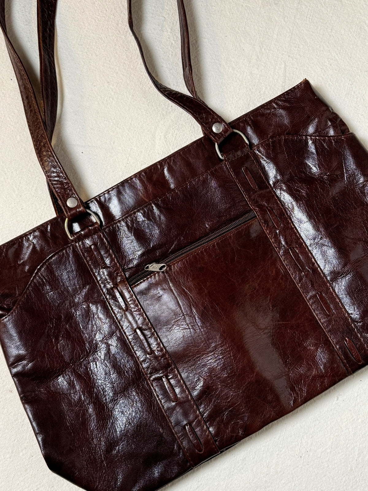 Medium vintage brown leather bag