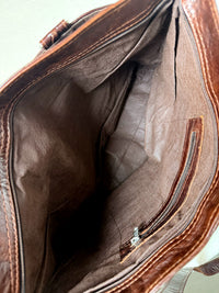 Medium vintage brown leather bag