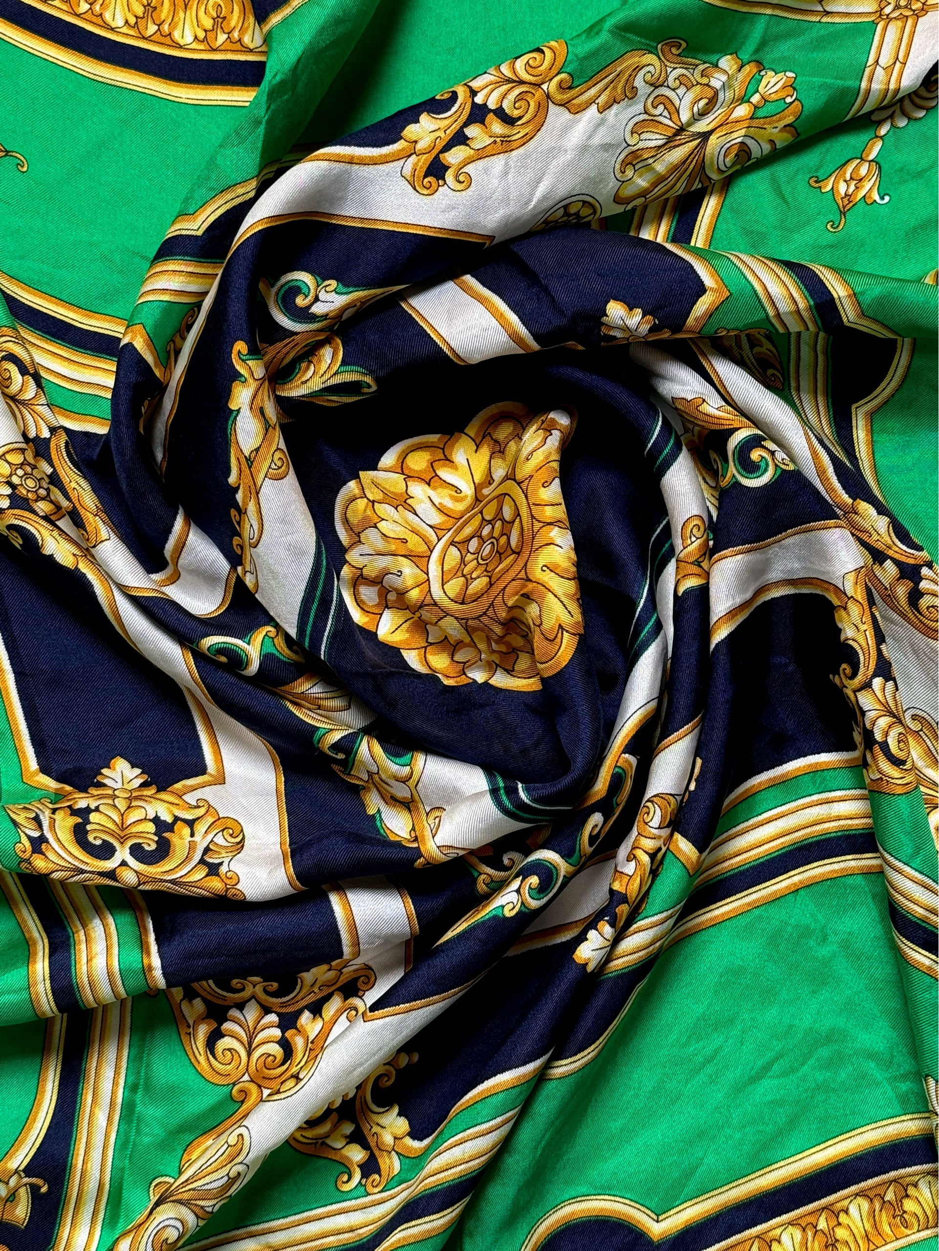 Foulard en soie vintage