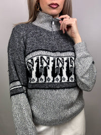 Soft gray sweater with vintage pattern L/XL