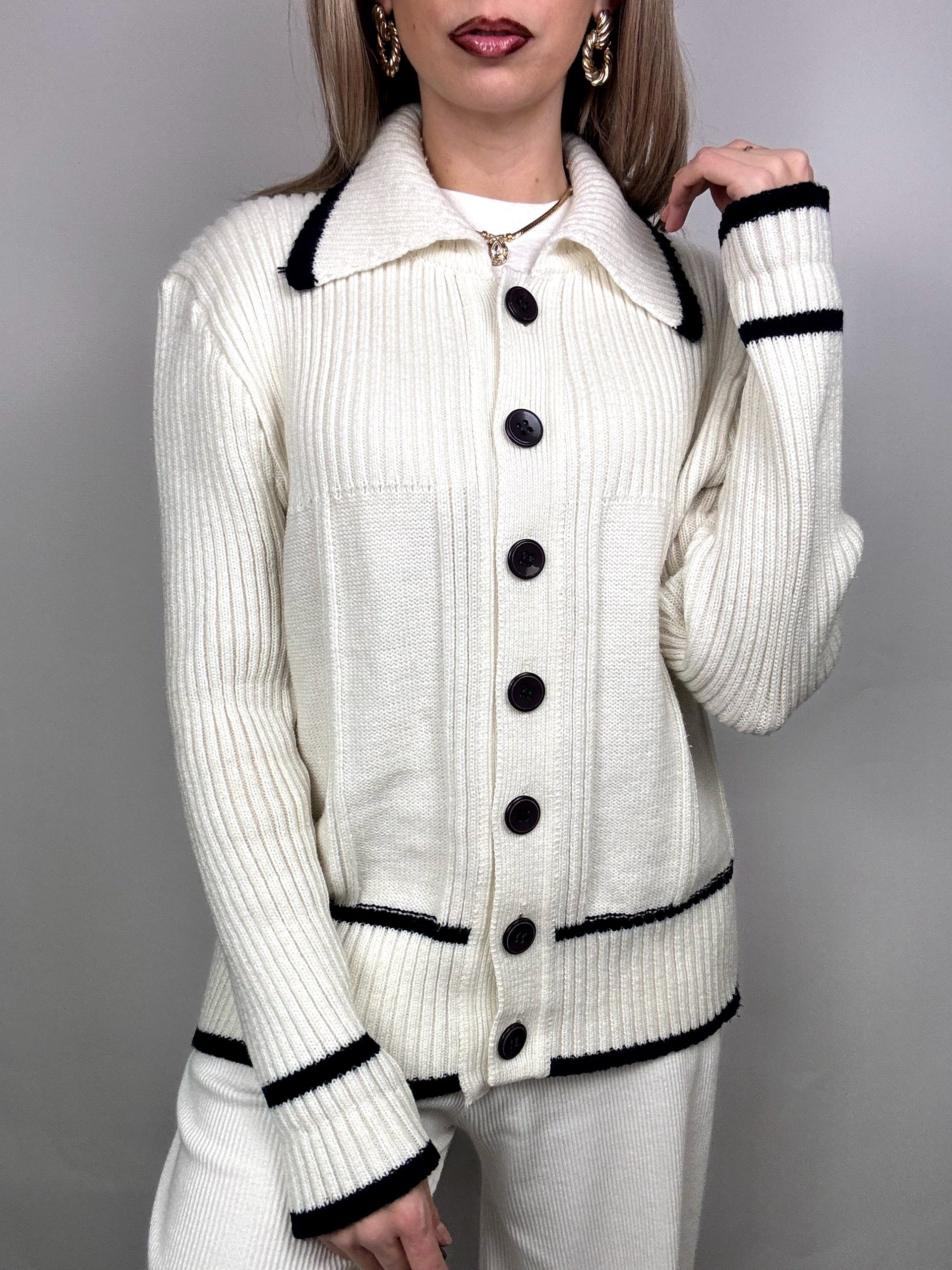 Vintage XL cream shirt collar cardigan