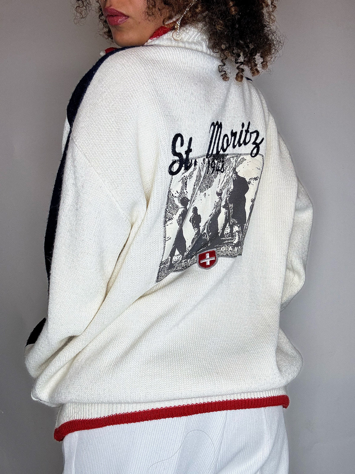 Pull col cheminée tricolore brodé L vintage