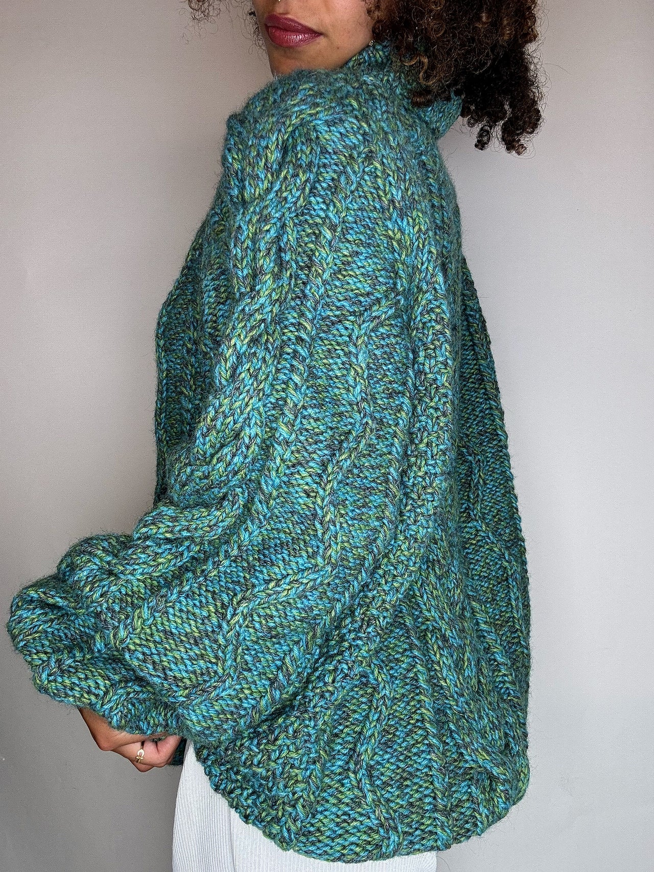 Pull à col roulé tricoté teinte de bleu XL vintage