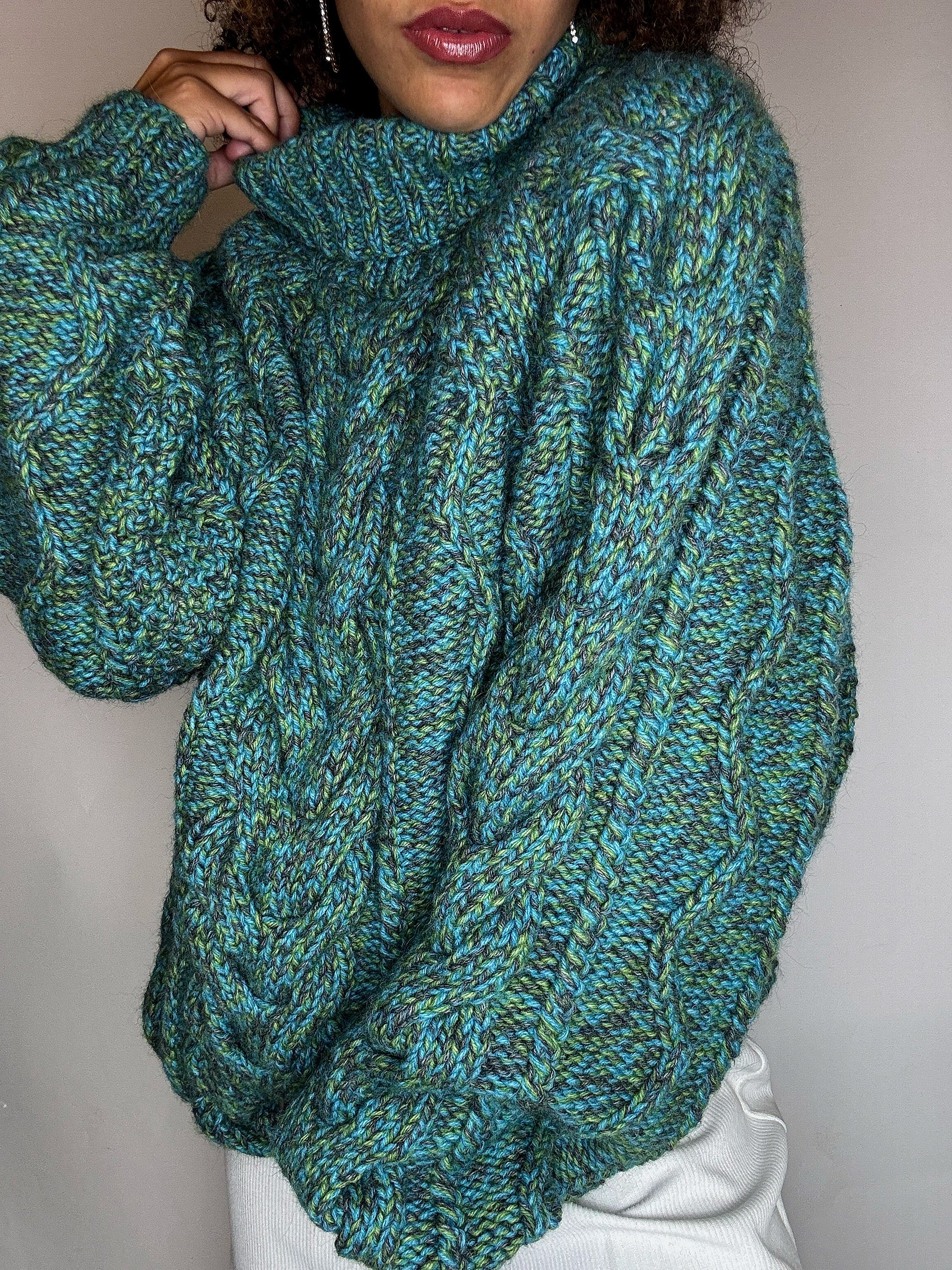 Vintage XL knitted turtleneck in blue hue