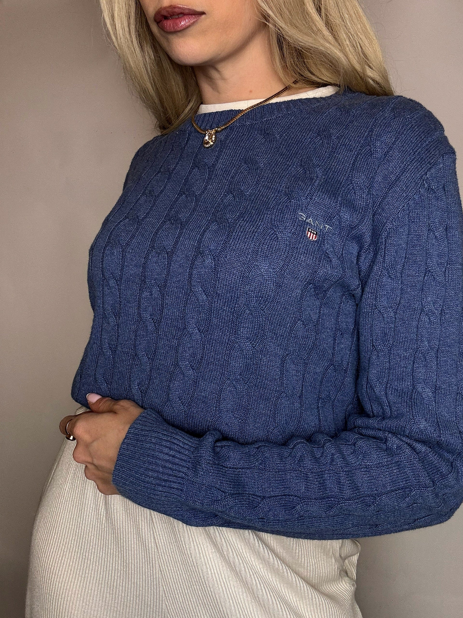 Vintage navy argyl knit sweater L