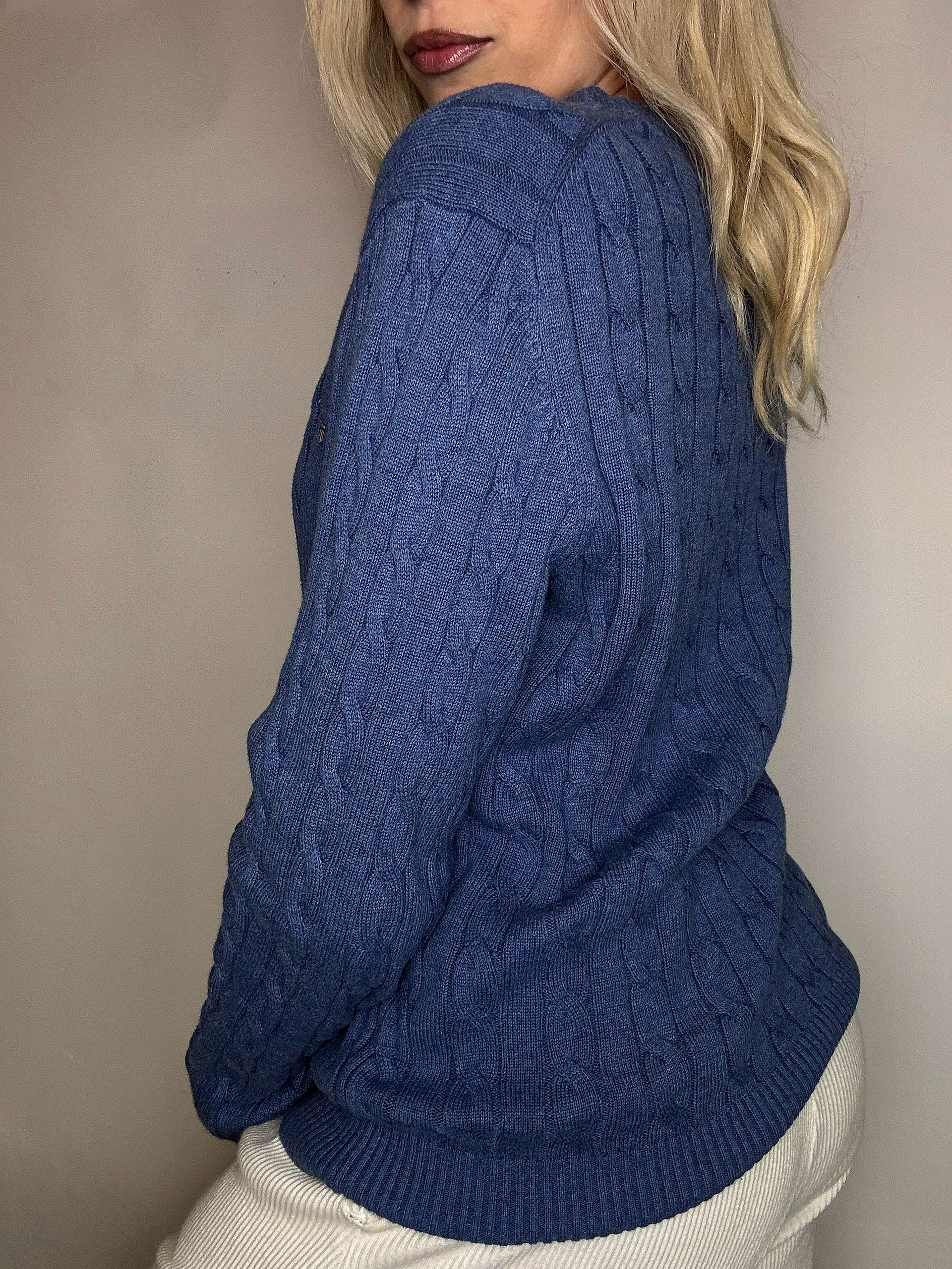 Vintage navy argyl knit sweater L