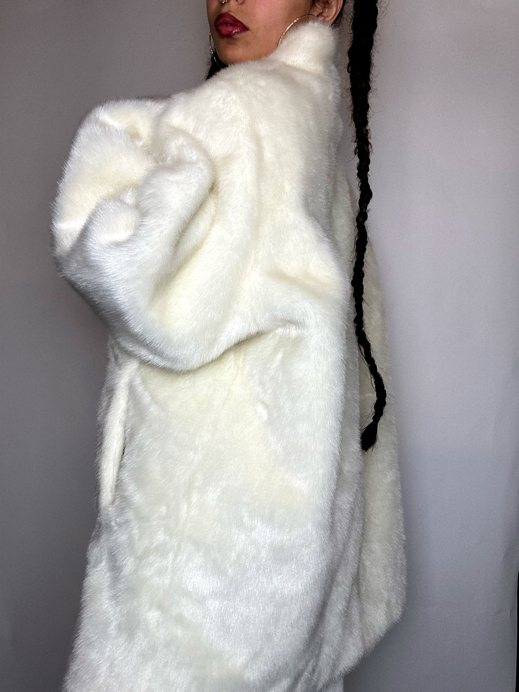 Manteau en fausse fourrure blanche à zip S/M vintage