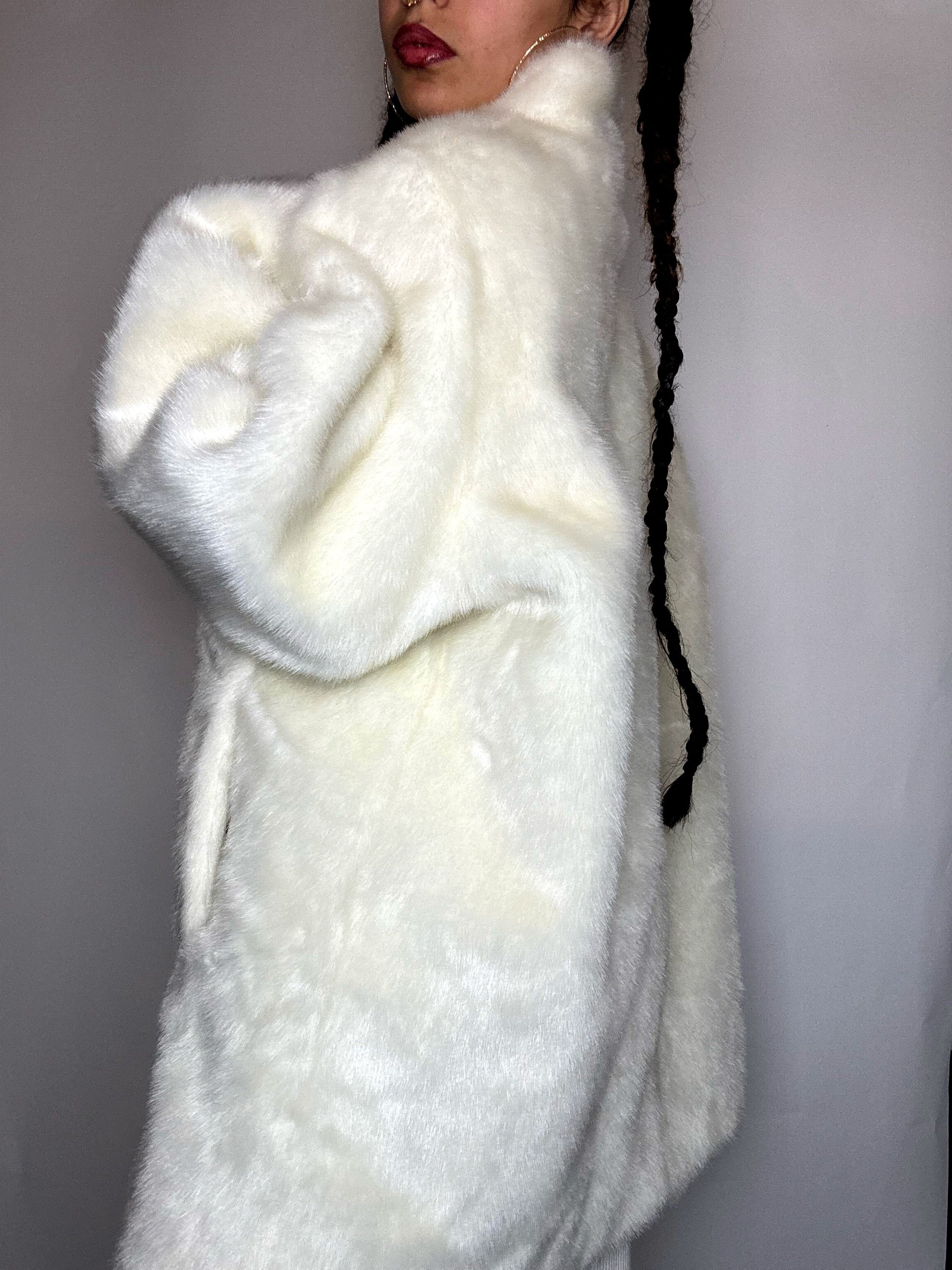 Manteau en fausse fourrure blanche à zip S/M vintage