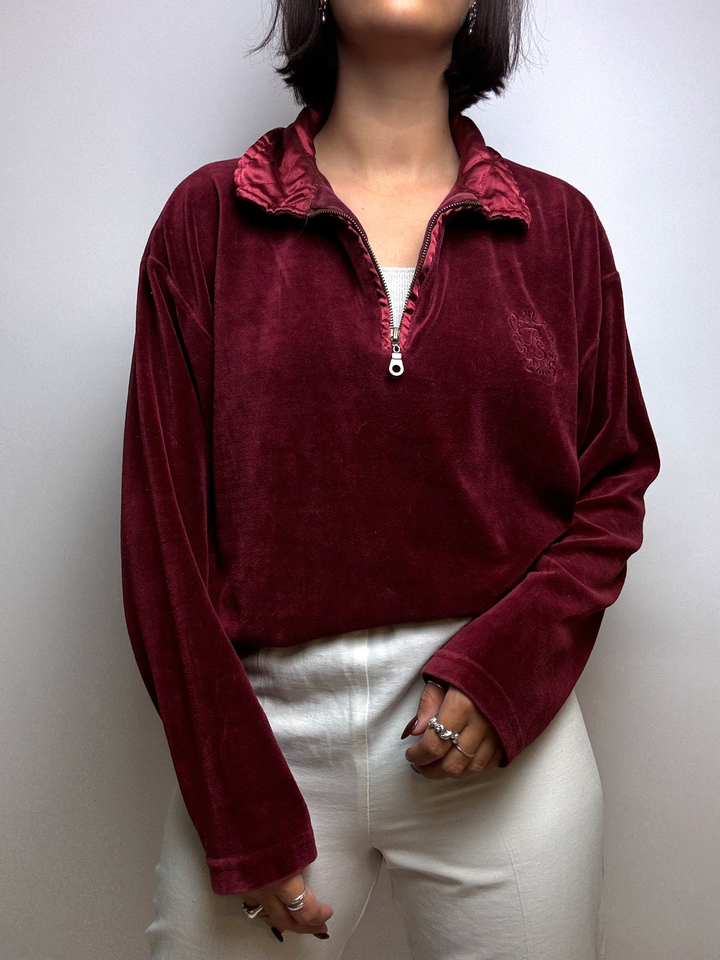 Red velvet sweater with vintage zip M/L 