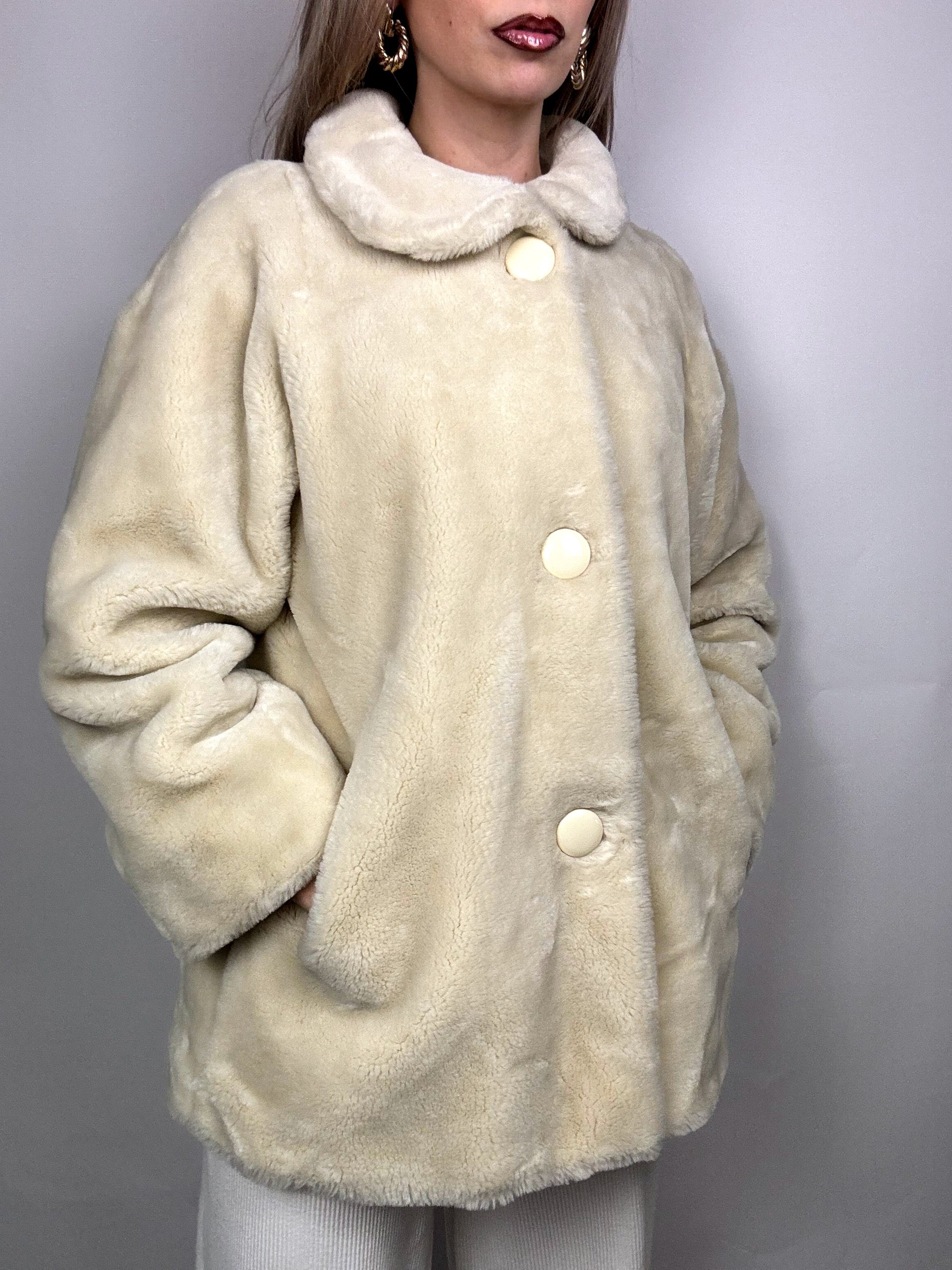 Manteau en fausse fourrure crème M vintage