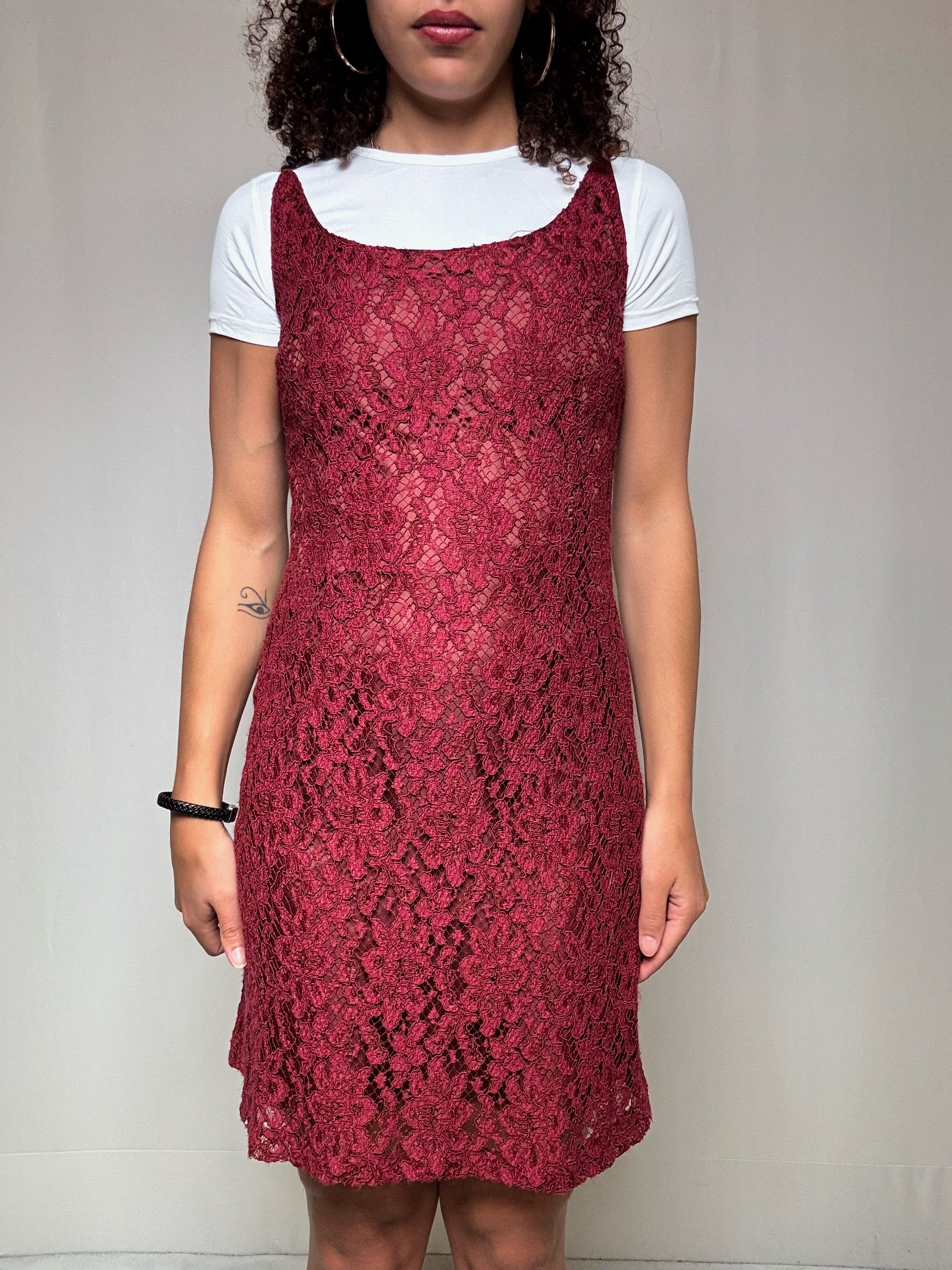 Robe à dentelle bordeaux S vintage
