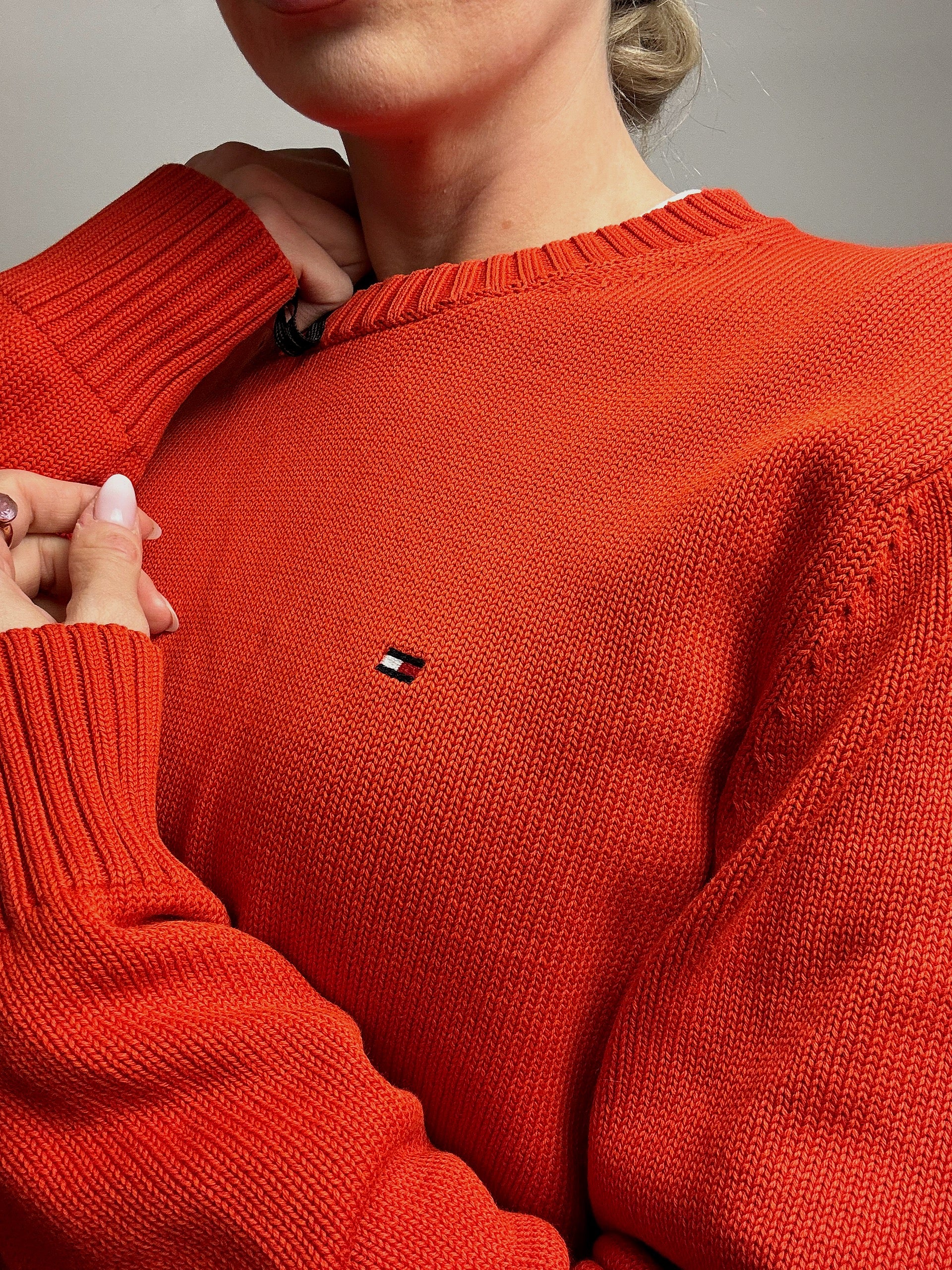 Vintage TOMMY HILFIGER L red cotton crew neck sweater