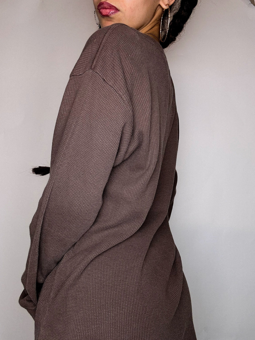 Vintage Levi's Langarmshirt mit braunem Wabenmuster, Größe L