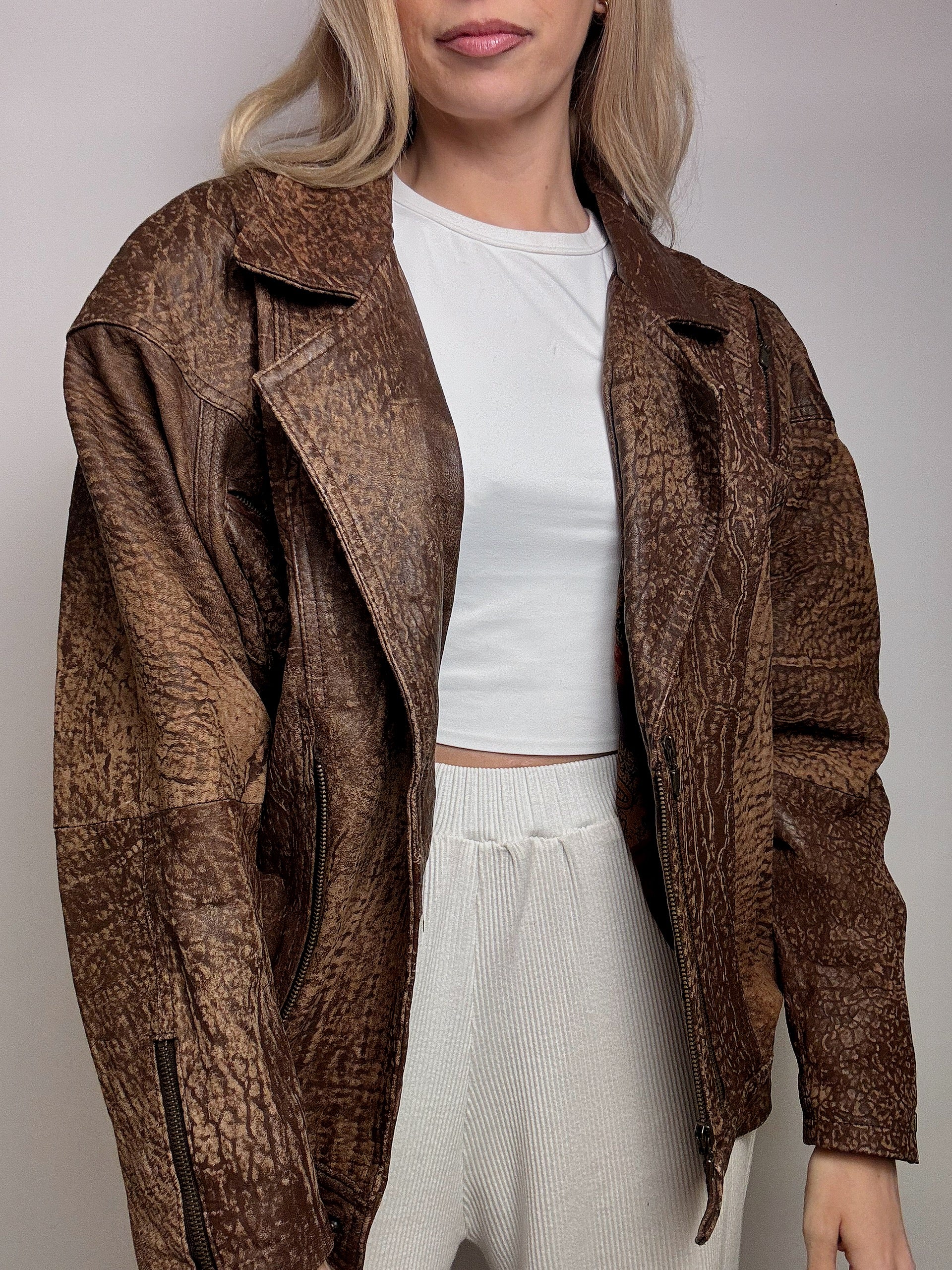 Vintage L/XL brown destroyed style leather jacket
